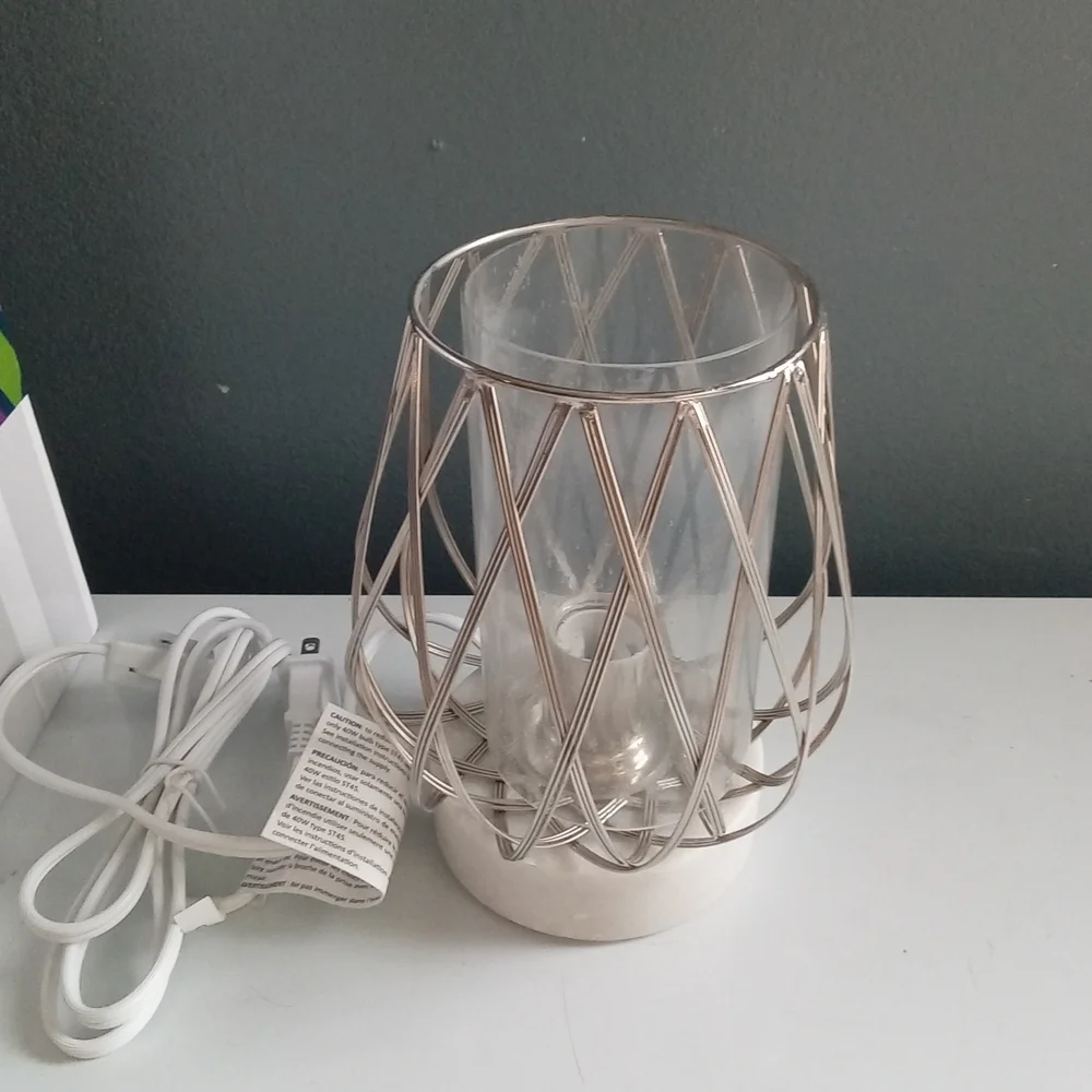 Scentsy Diamond Weave Silver Warmer Home Fragrance Electric‎ Wax Melter